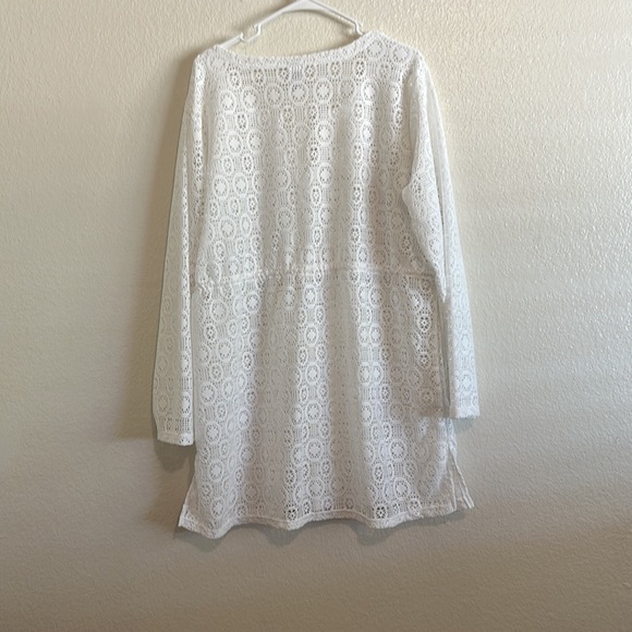 Islander Cover-up - Picture 2 of 7